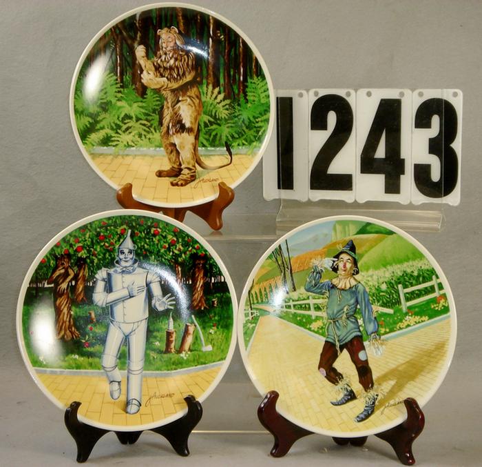 Lot of 3 Wizard of Oz collectors plates,