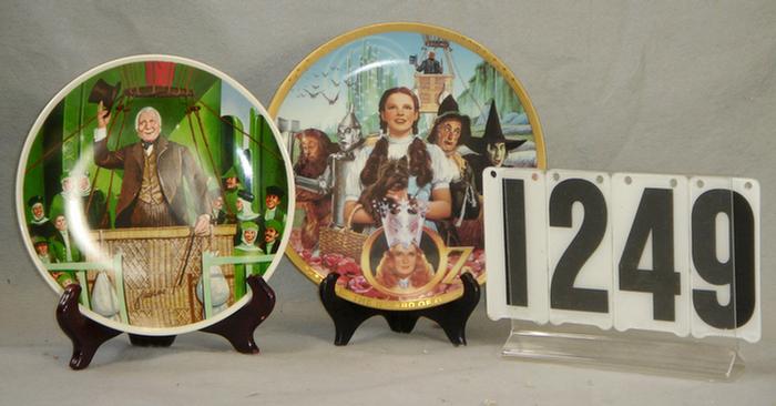 Lot of 2 Wizard of Oz collectors plates,