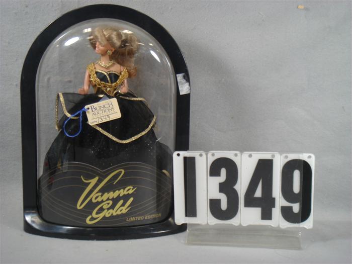 Vanna White Vanna Gold Limited 3d216