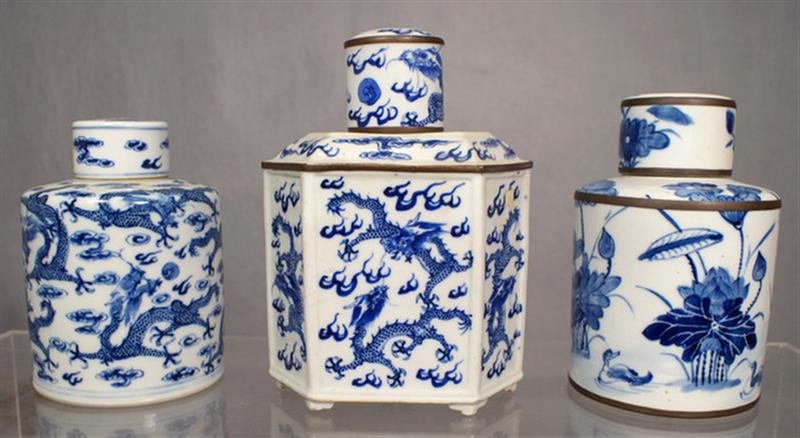 Lot of 3 19 20th c Chinese porcelain 3d60d