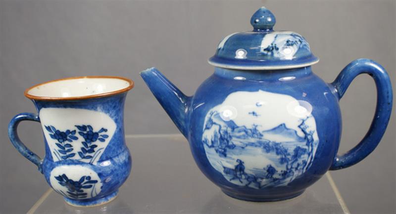 19th c Chinese porcelain teapot 3d619