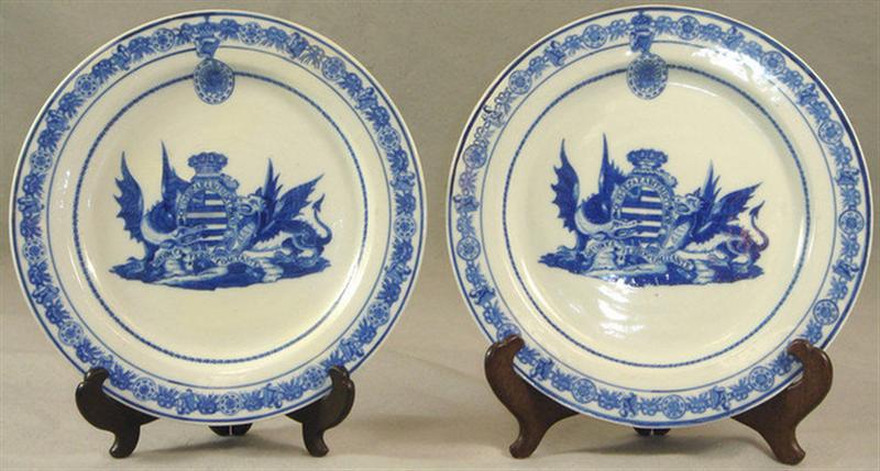 Pair of 19th c Chinese export porcelain 3d632