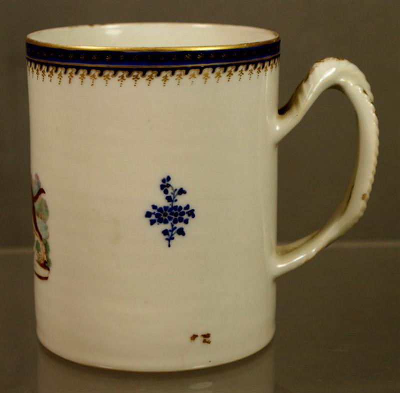 Chinese Export porcelain mug with