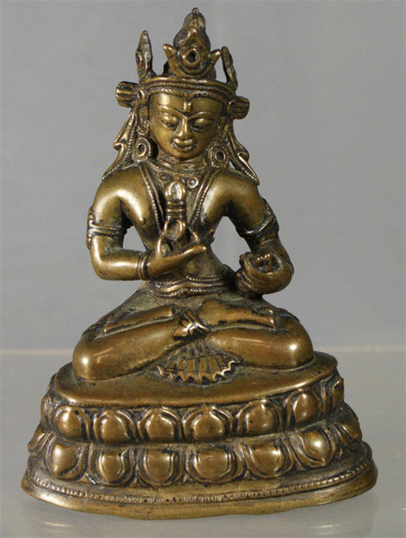 Cast bronze Asian sculpture of 3d705