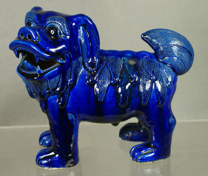 Mazarin blue glazed foo dog figure  3d71d