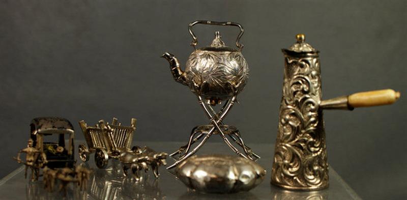 10 Chinese silver objects kettle 3d739