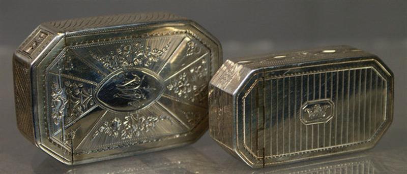 2 George III silver snuff boxes  3d763