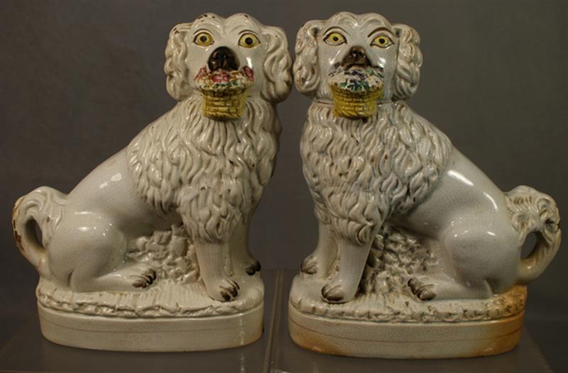 Pr Staffordshire white spaniels 3d81a