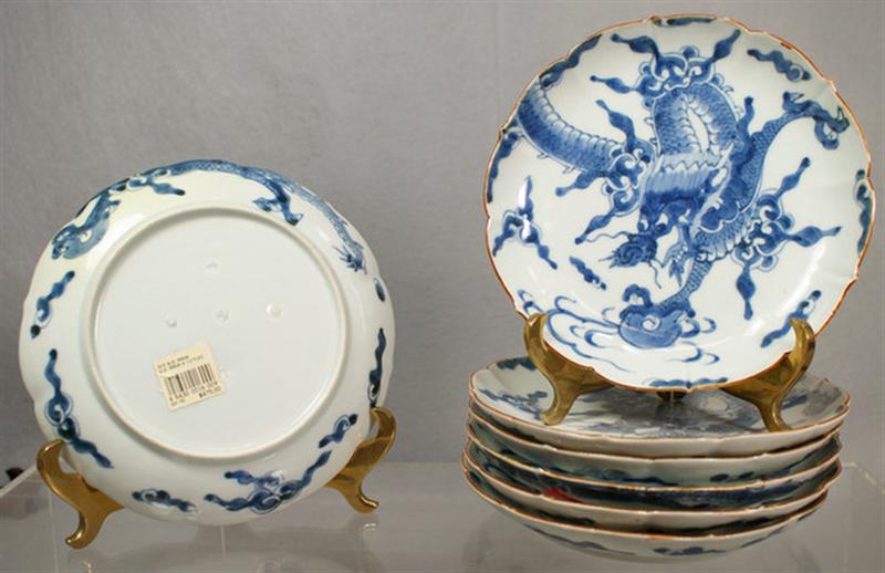 Set of 7 19th 20th c Japanese porcelain 3d5b5