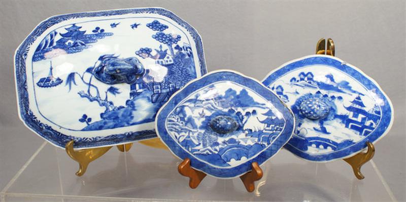 Lot of 3 19th c Chinese porcelain 3d5c4