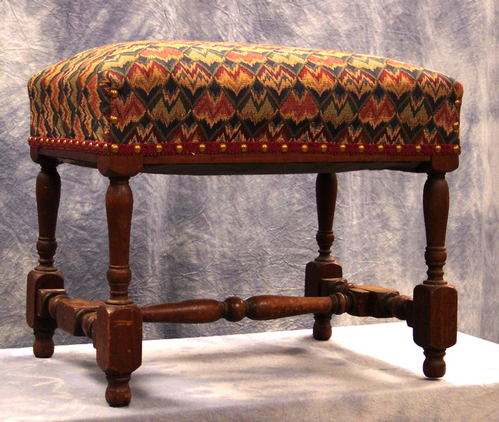 Walnut turned stretcher base footstool 3da0c