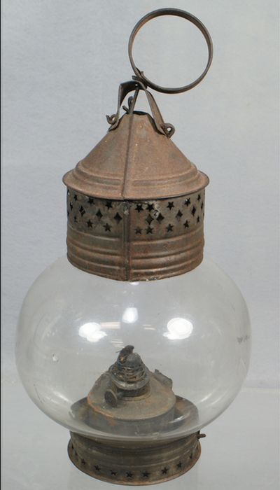 Clear blown glass onion lamp, kerosene