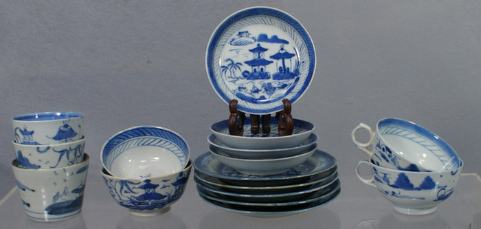 14 Chinese Export porcelain Canton