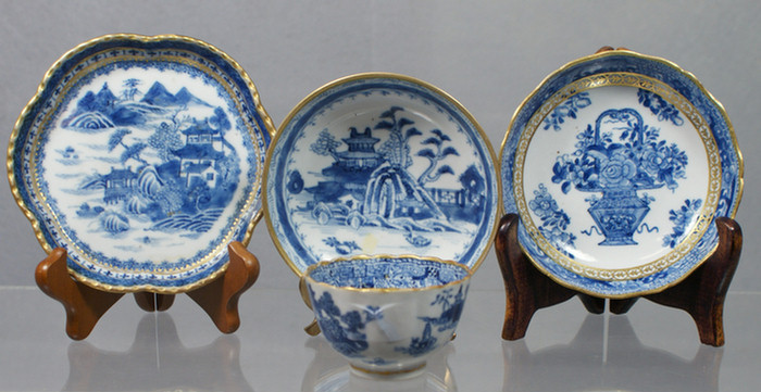 Lot of 5 pieces to include 2 Chinese 3db8a