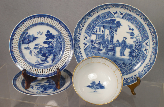 Chinese export porcelain blue and