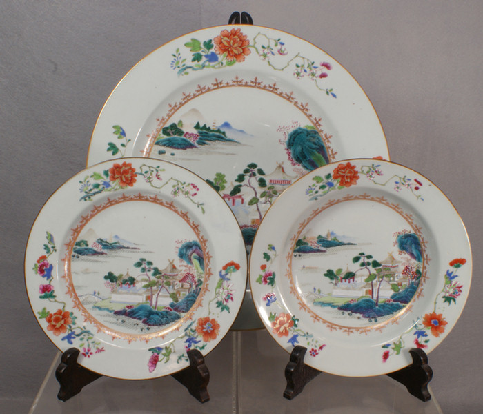 Chinese export porcelain partial dinner