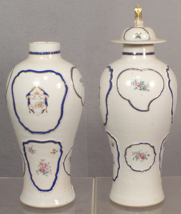 Chinese export porcelain pair of