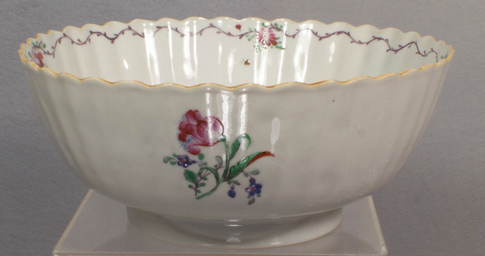 Chinese export porcelain gently
