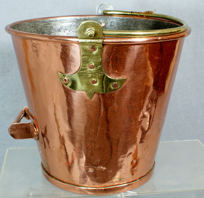 Brass and copper bucket, 11 h, 18th