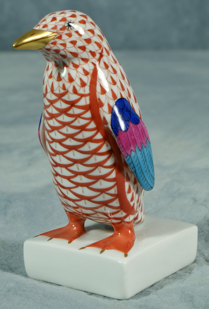 Herend fishnet figurine red penguin  3e005