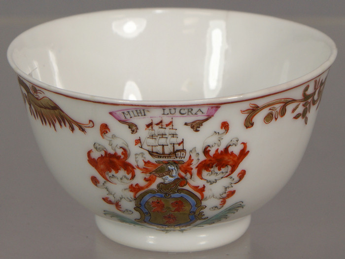 Chinese Export tea bowl Arms of 3dc85