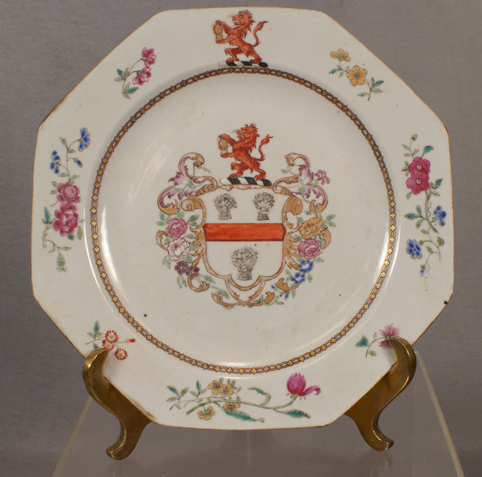 Chinese Export porcelain Armorial plate,