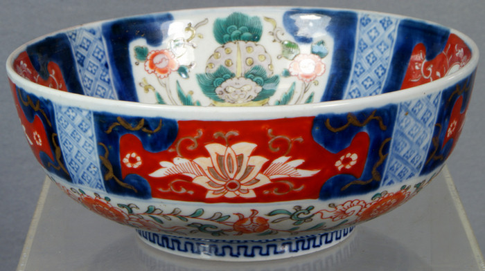 Japanese Imari porcelain bowl,