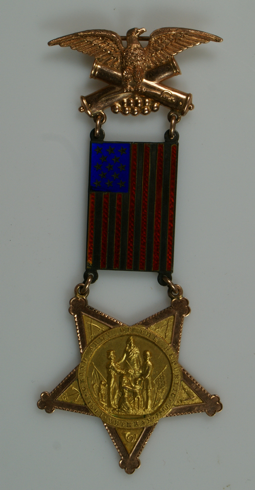 GAR medal with eagle and flag  3e2cf