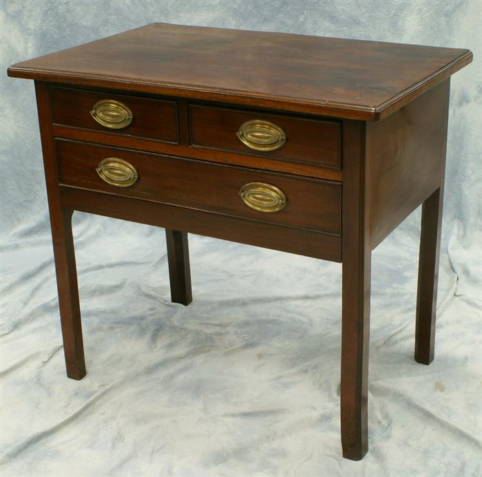 Georgian mahogany Hepplewhite server,