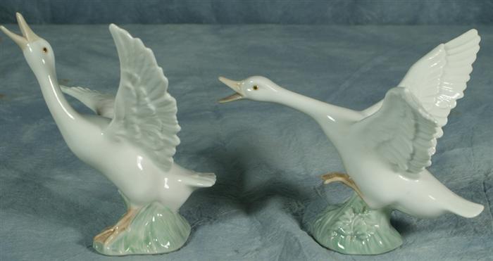 Two Lladro goose figurines, 4 1/2"