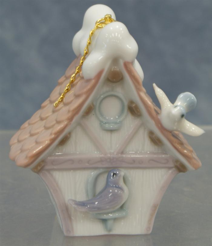 Lladro figurine, welcome home ornament