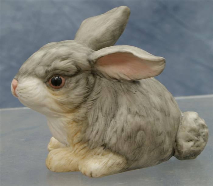 Boehm Grey rabbit at rest, 3" tall 