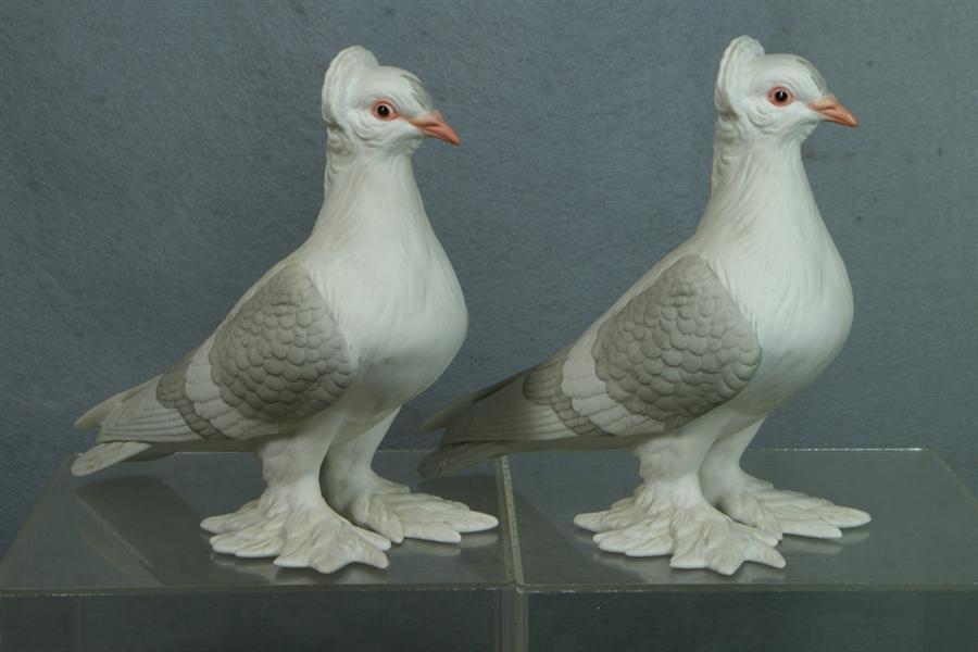 2 Boehm porcelain figurines Tumbler 3e514
