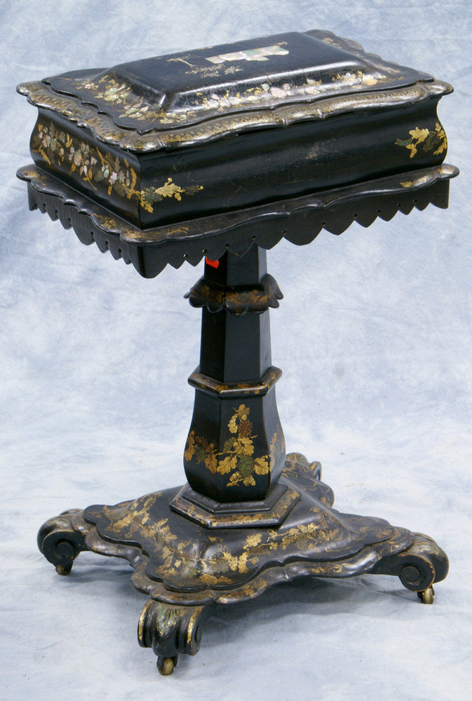 Gilt decorated black lacquer and 3e55f