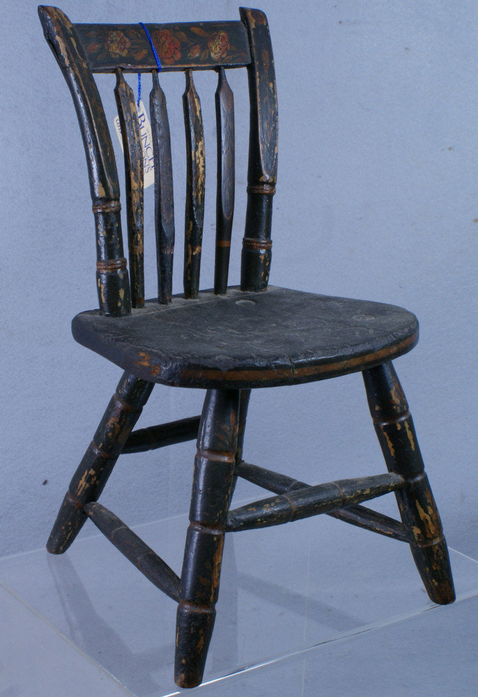 Miniature arrow back kitchen chair 3e581