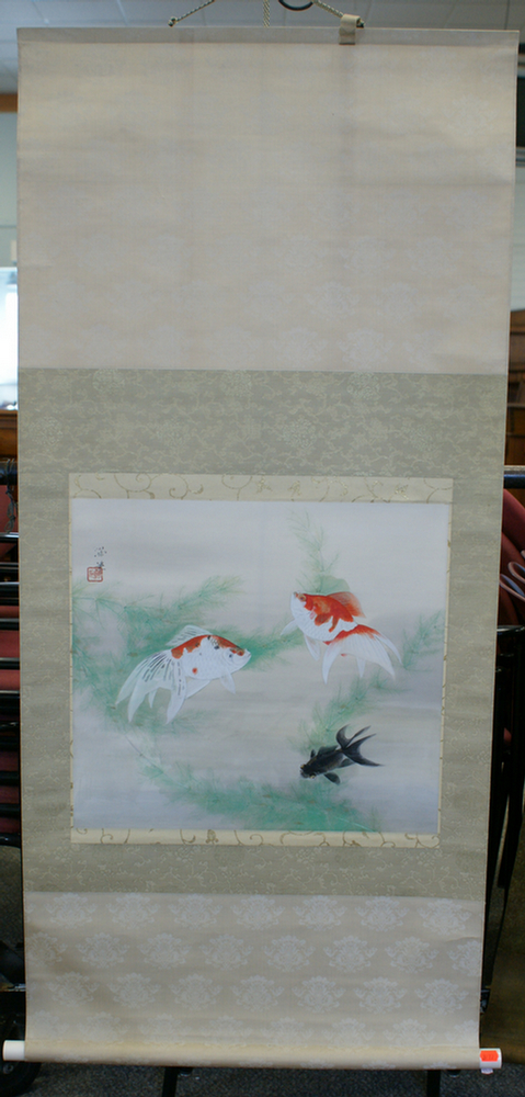 Chinese painted silk scroll depicting
