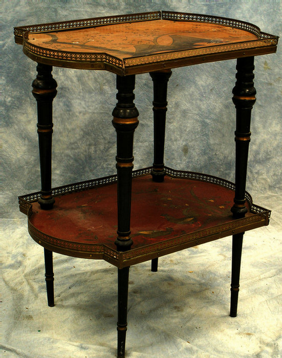 2 tier Continental lacquered table 3e596