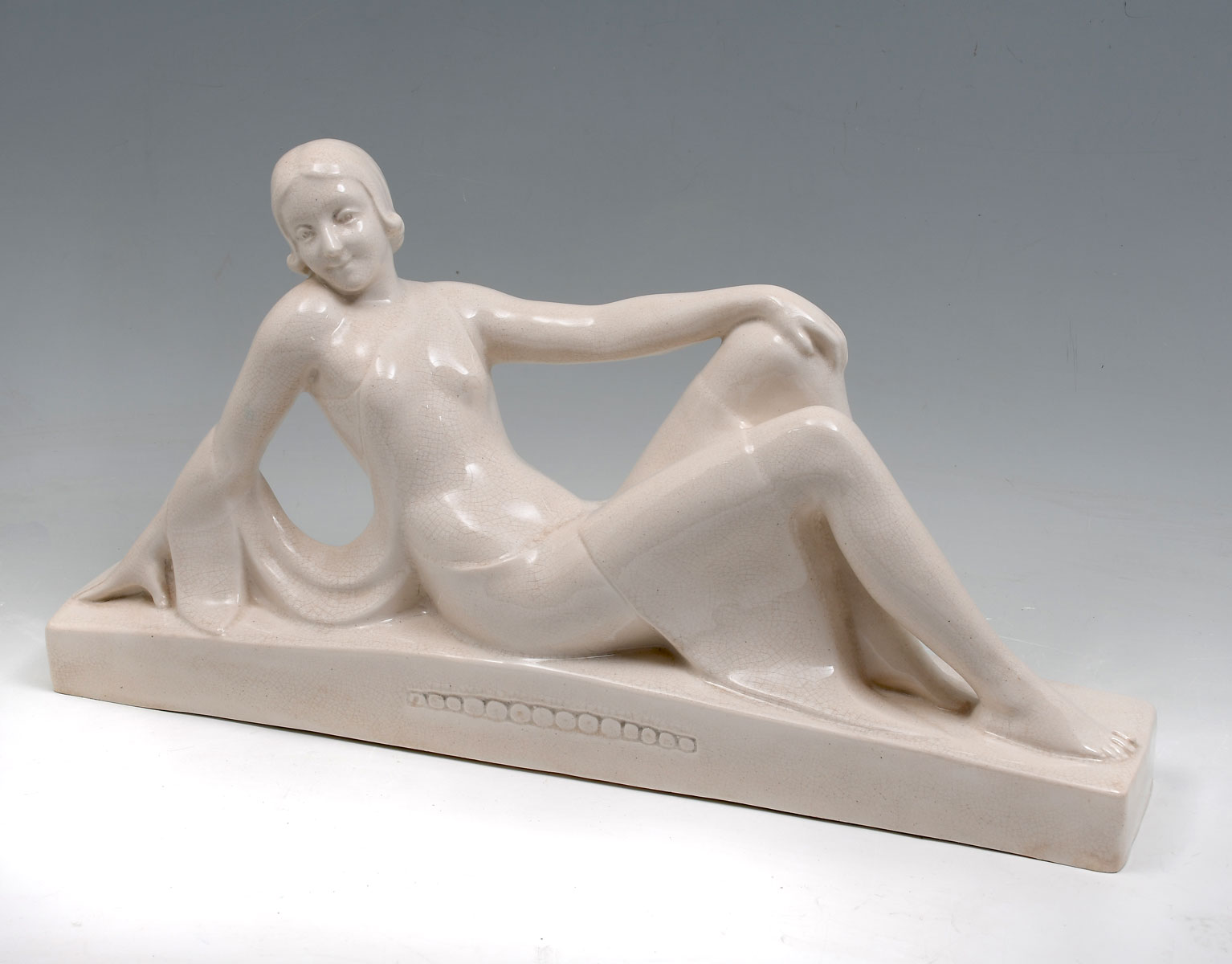 FRENCH PORCELAIN ART DECO RECLINING 2748d4