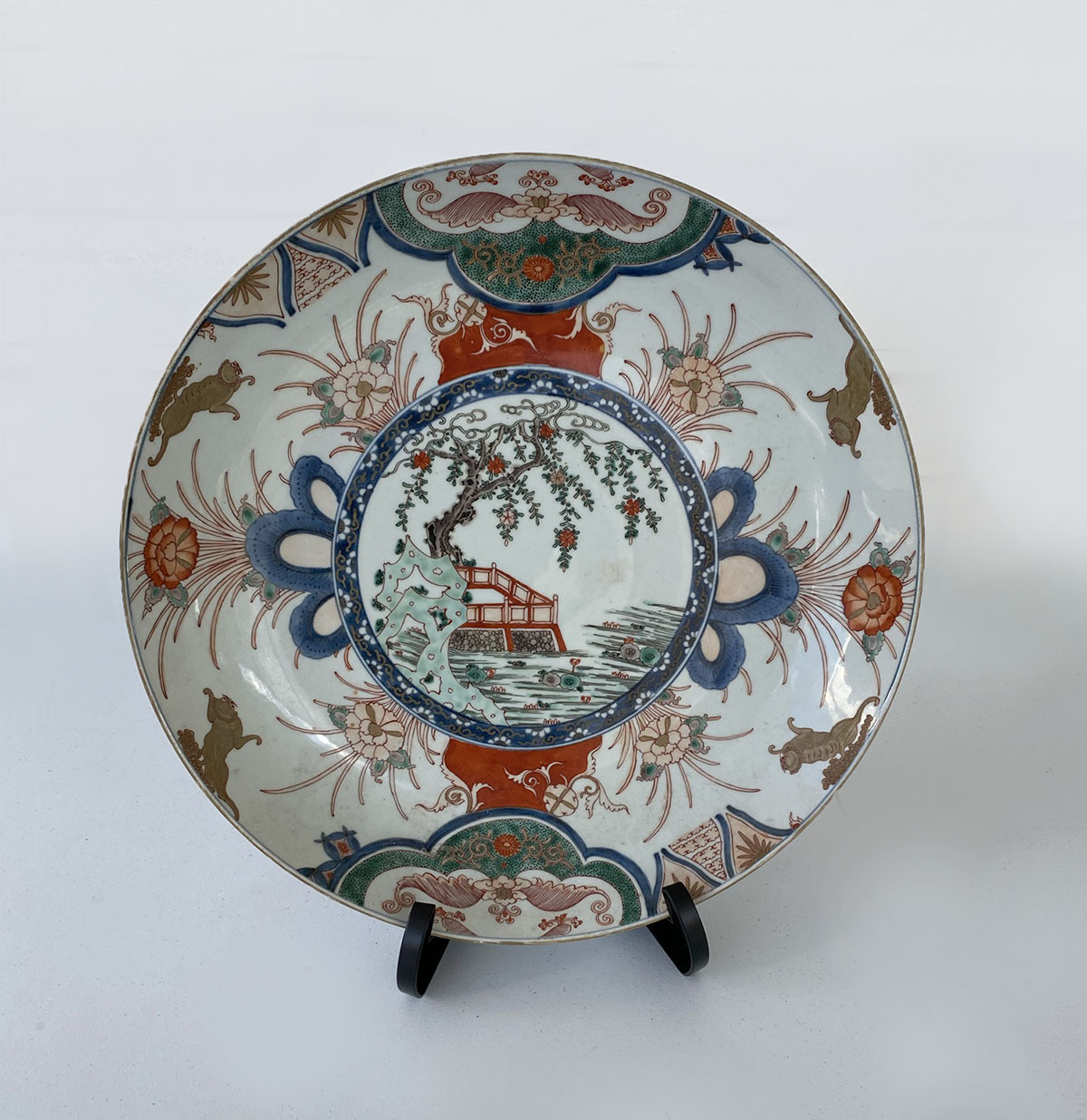 IMARI CHARGER LATE 19TH EARLY 20TH 2748d9