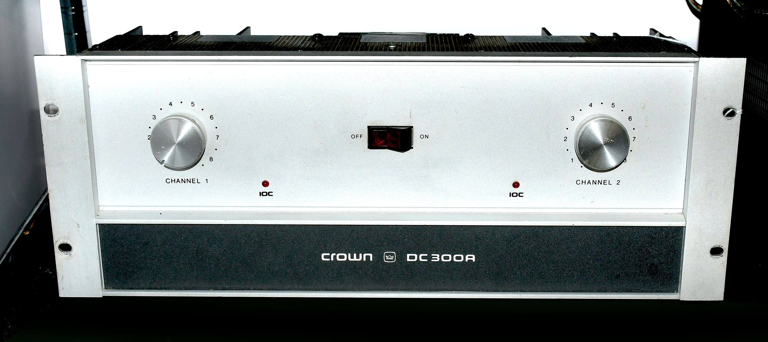 CROWN DC 300A 2 CHANNEL POWER 275161