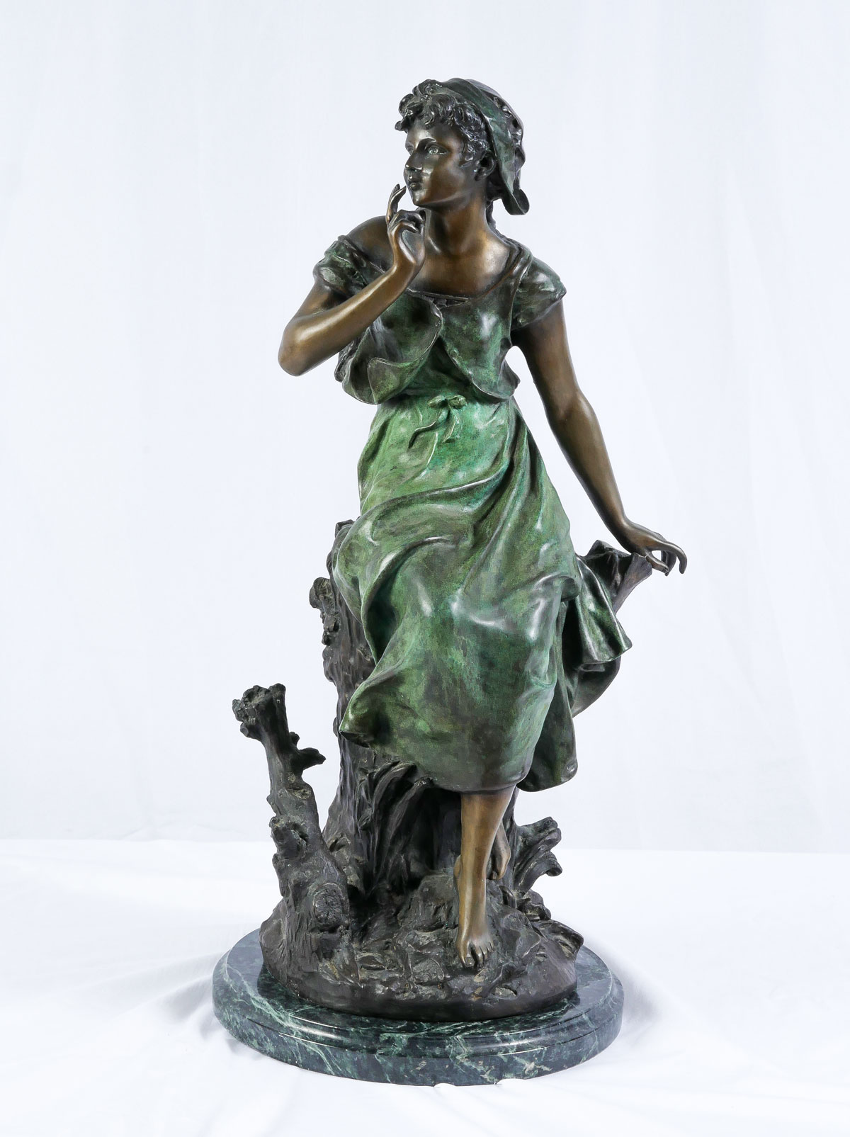 LARGE PATINATED BRONZE OF A YOUNG