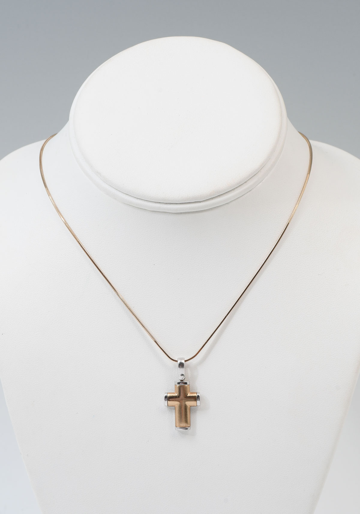 VINTAGE 2 TONE CROSS PENDANT  275774