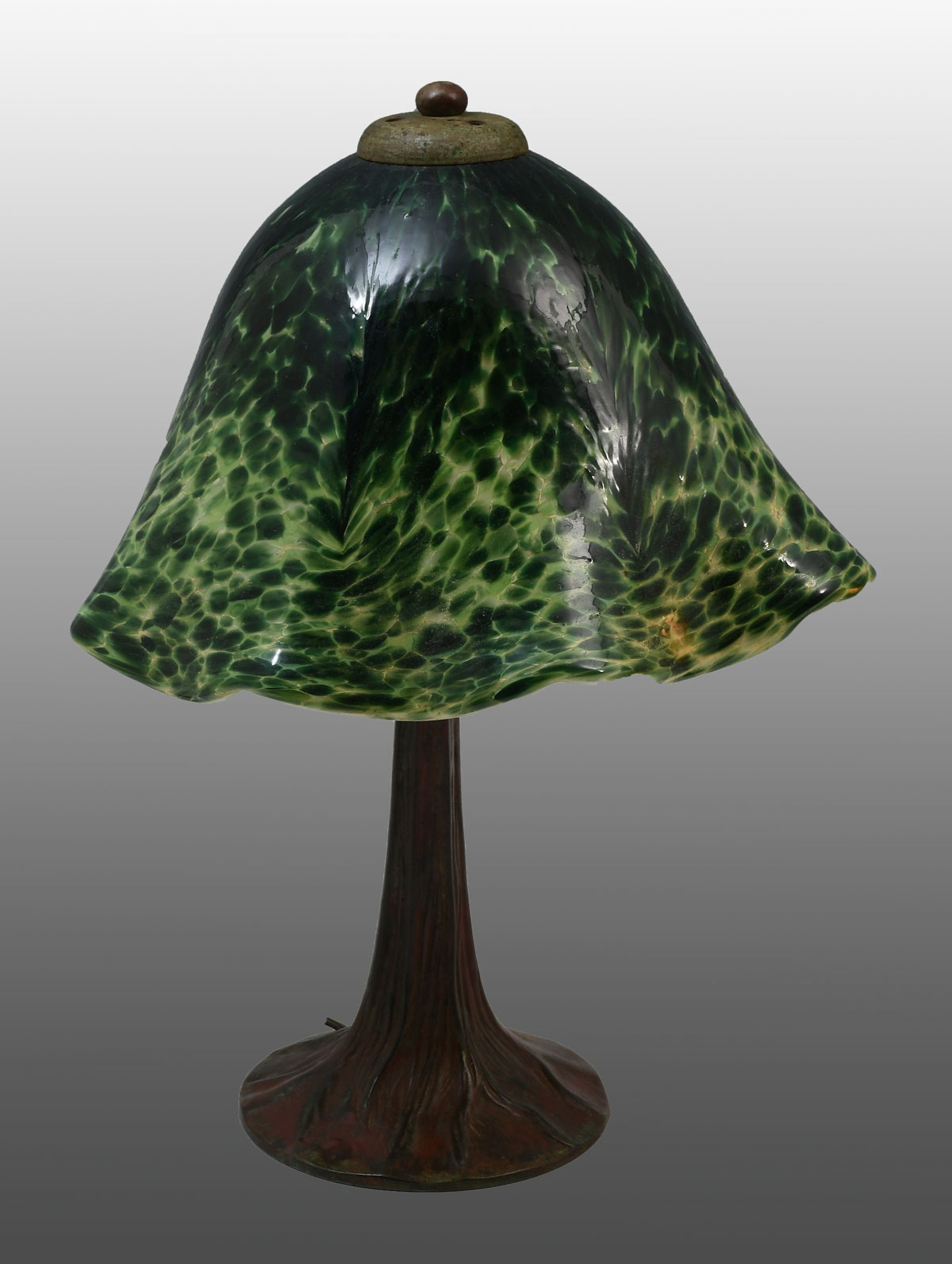 TREE FORM GLASS SHADE TABLE LAMP: