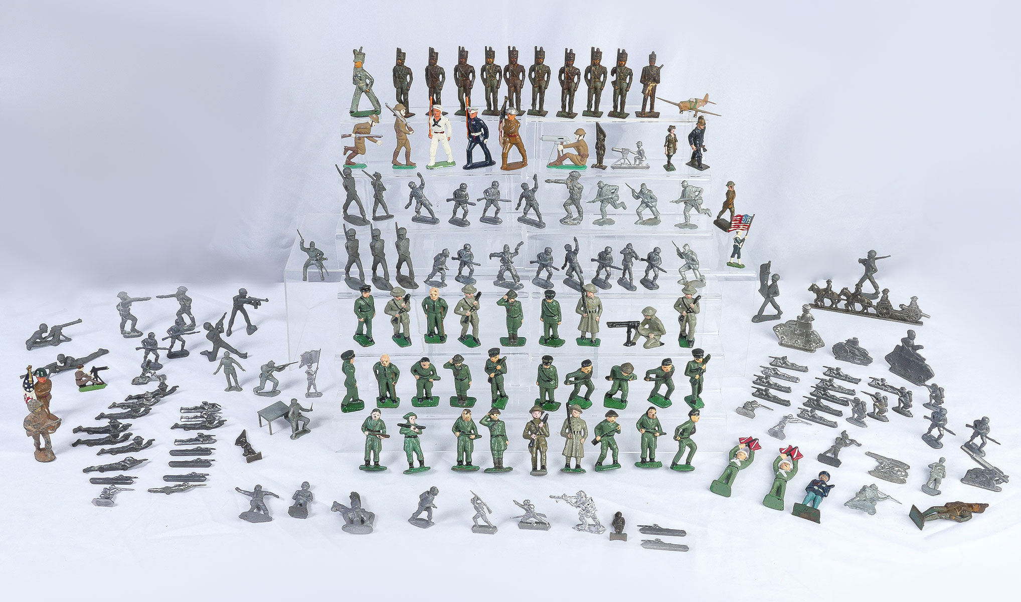 LARGE AMERICAN BRITISH LEAD SOLDIERS  275b04