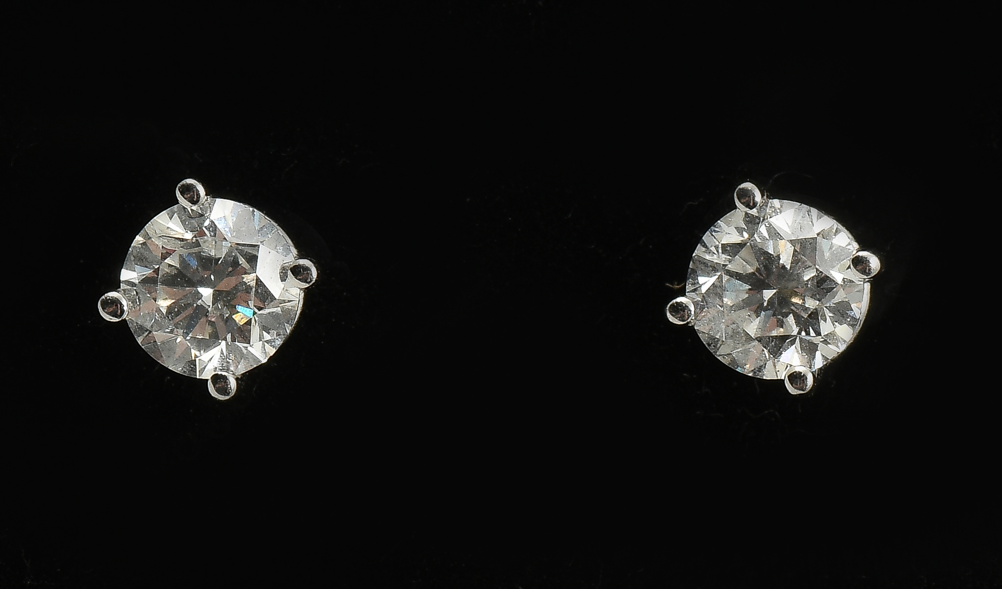 14K PLATINUM 1 0 CTW DIAMONDS STUDS  275b81