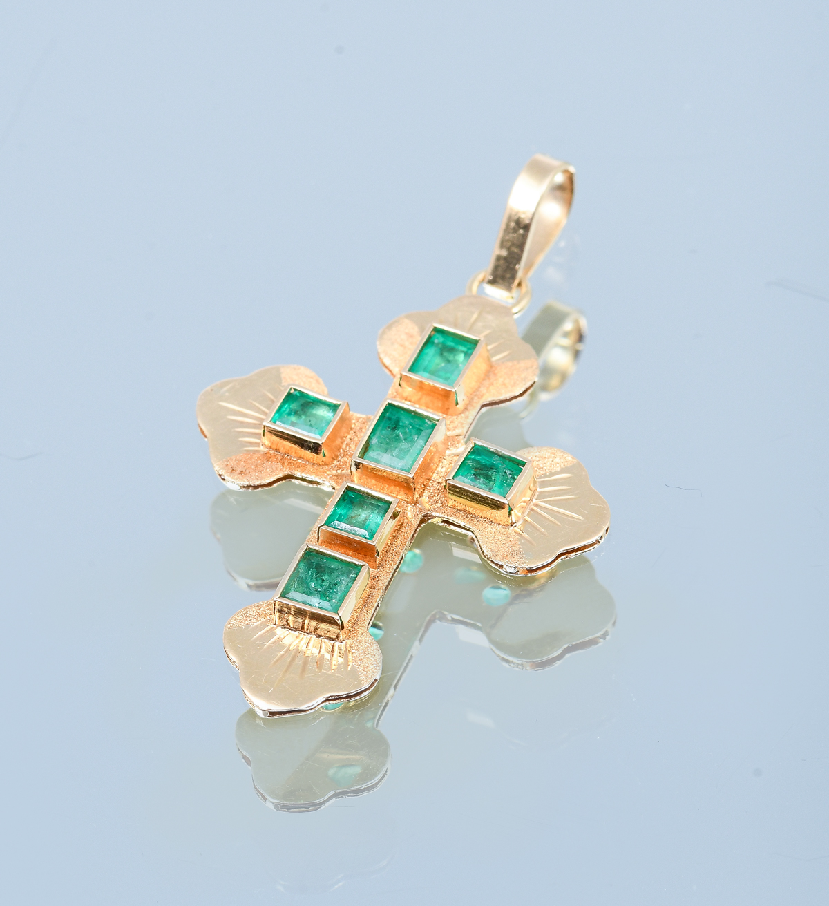 MID CENTURY 18K EMERALD CROSS 275deb