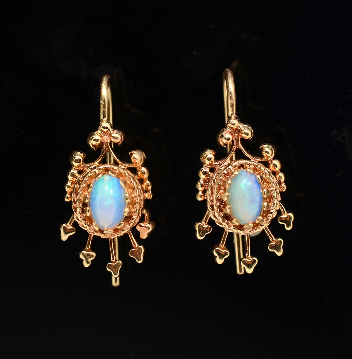 14K CABOCHON OPAL EARRINGS: 7 x