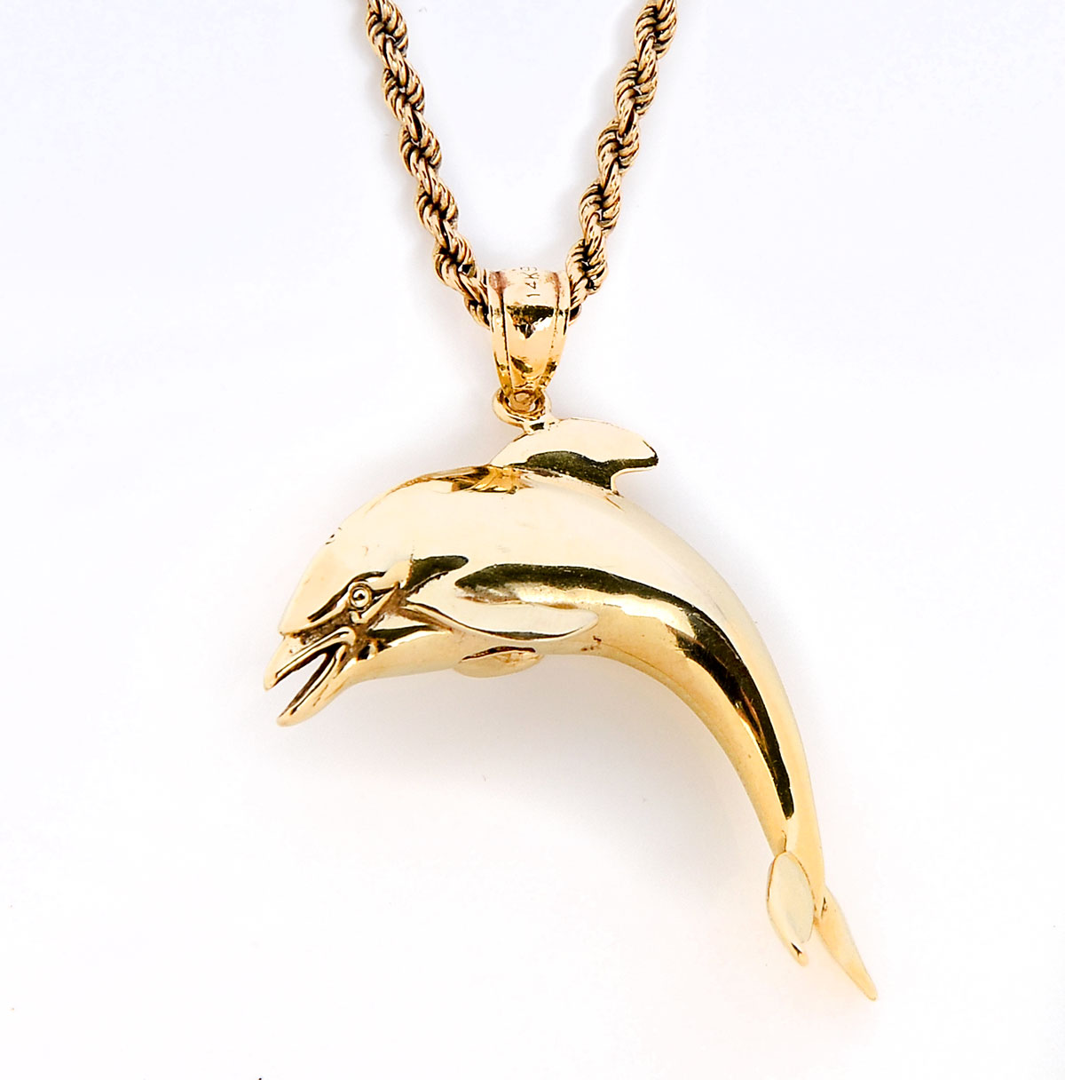 14K DOLPHIN PENDANT WITH CHAIN: