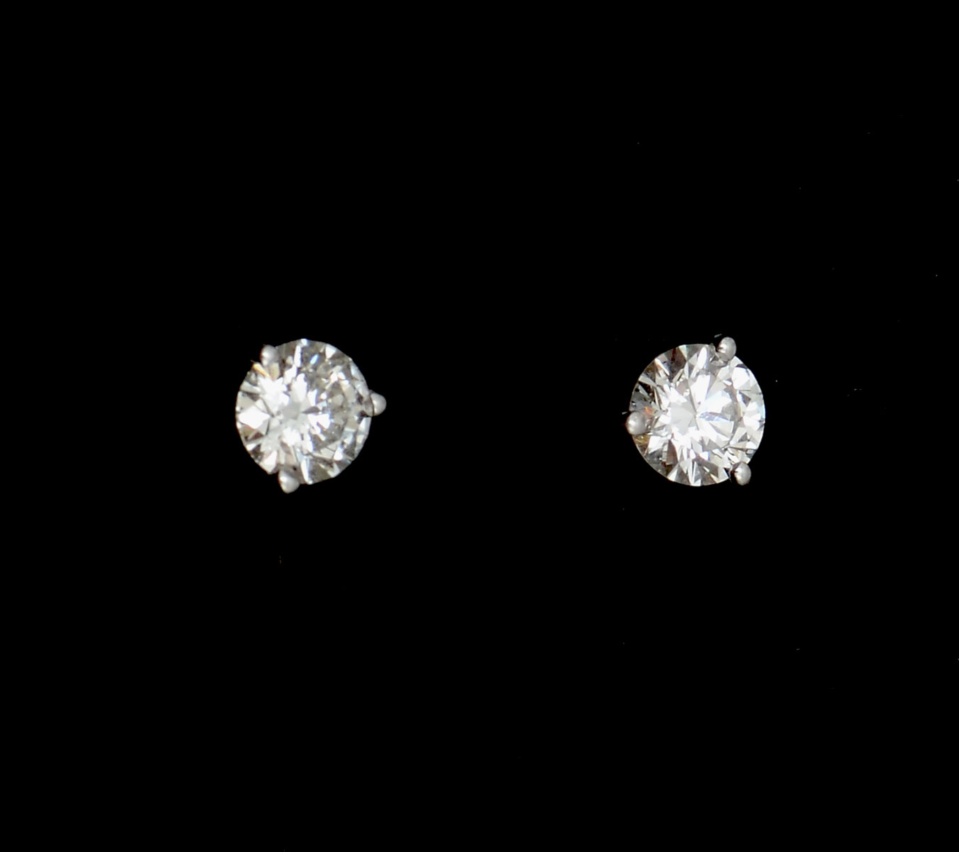 .98 CTW MARTINI SET DIAMOND STUDS: