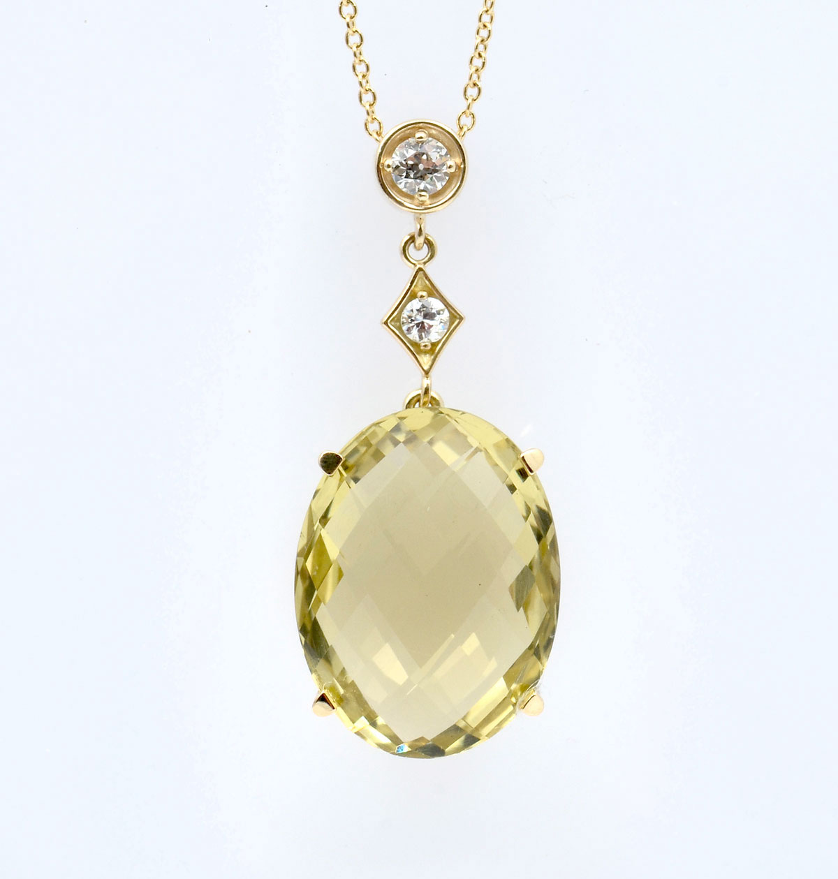 15 CT CITRINE & DIAMOND PENDANT